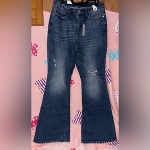 Judy Blue Flare Jeans in Distressed Blue